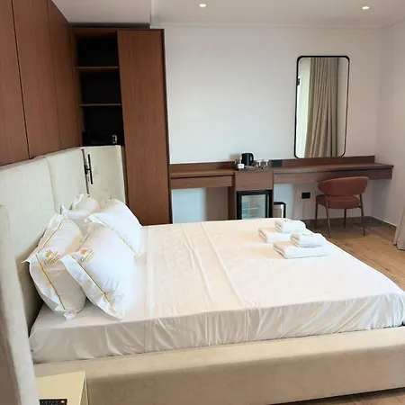 Queen Palace Luxury Hotel Saranda