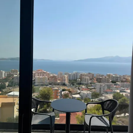 Queen Palace Luxury Hotel 4*
