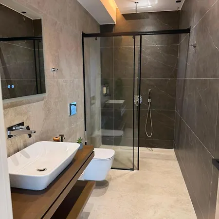 Hotel Queen Palace Luxury Sarandë